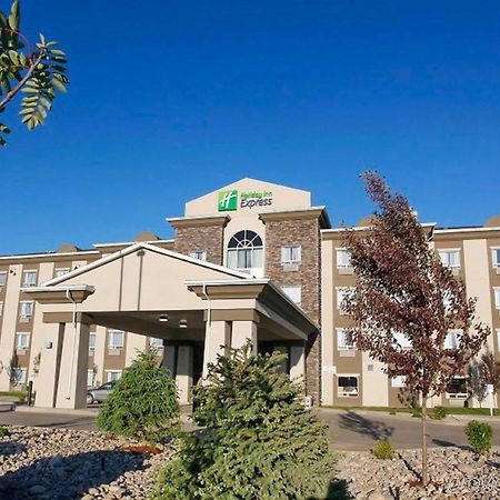 Holiday Inn Express Fort St John By Ihg Fort St. John Exteriör bild