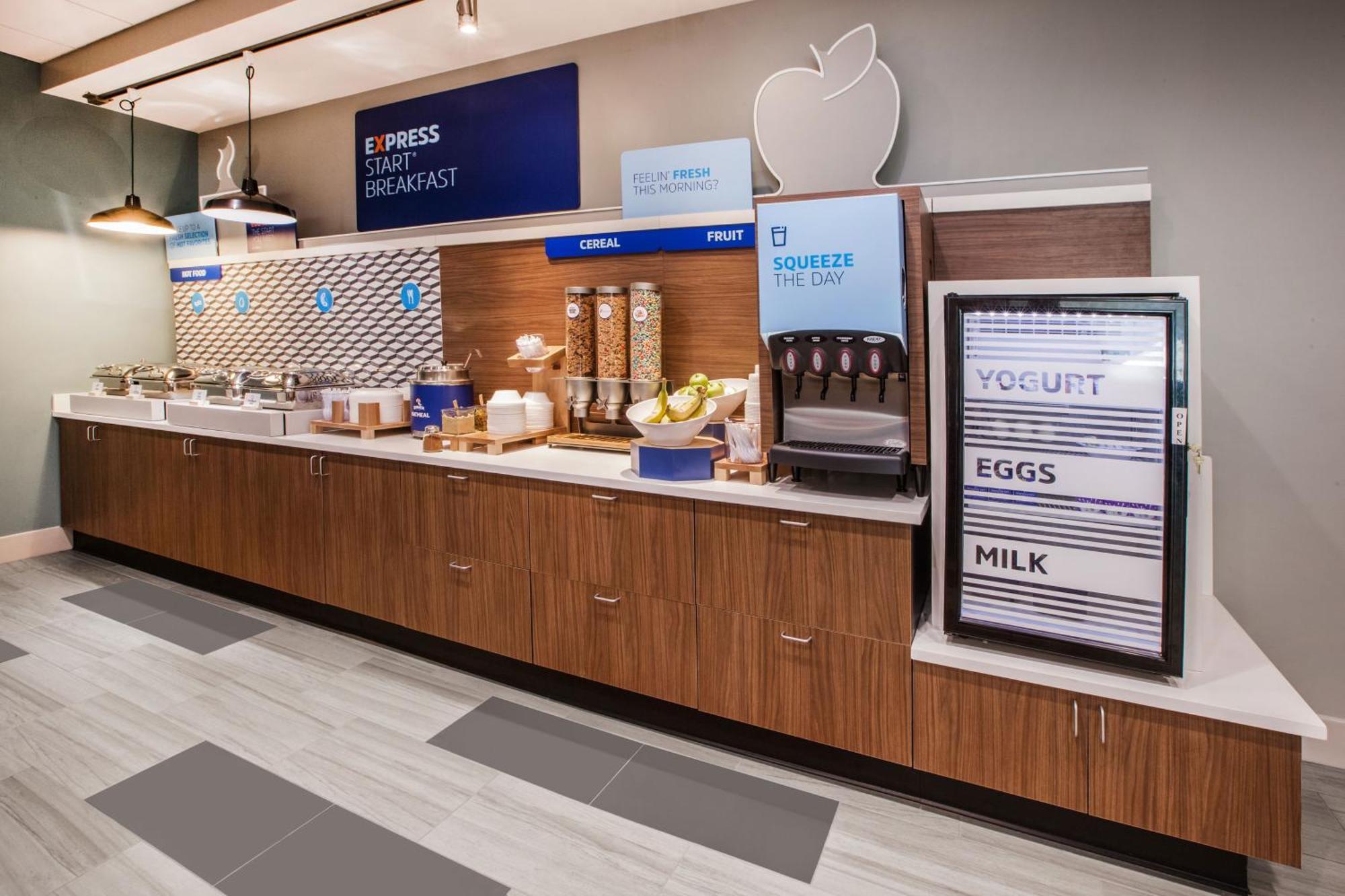Holiday Inn Express Fort St John By Ihg Fort St. John Exteriör bild