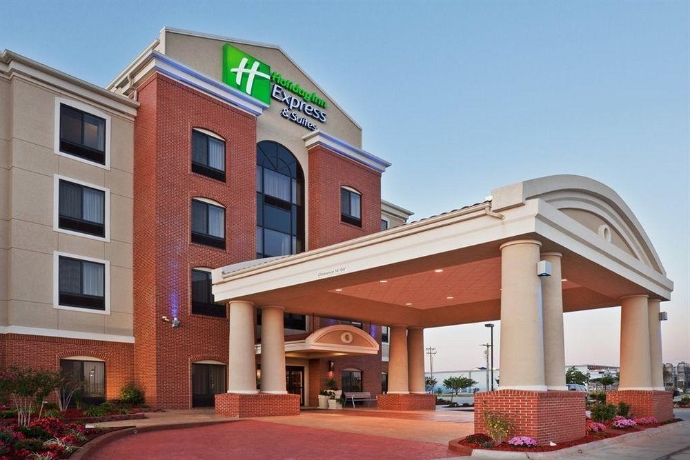Holiday Inn Express Fort St John By Ihg Fort St. John Exteriör bild