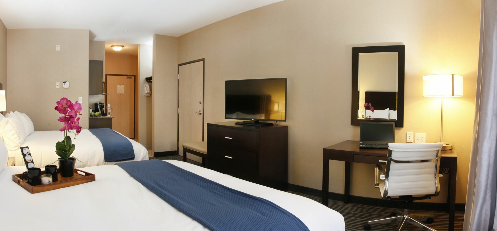 Holiday Inn Express Fort St John By Ihg Fort St. John Exteriör bild