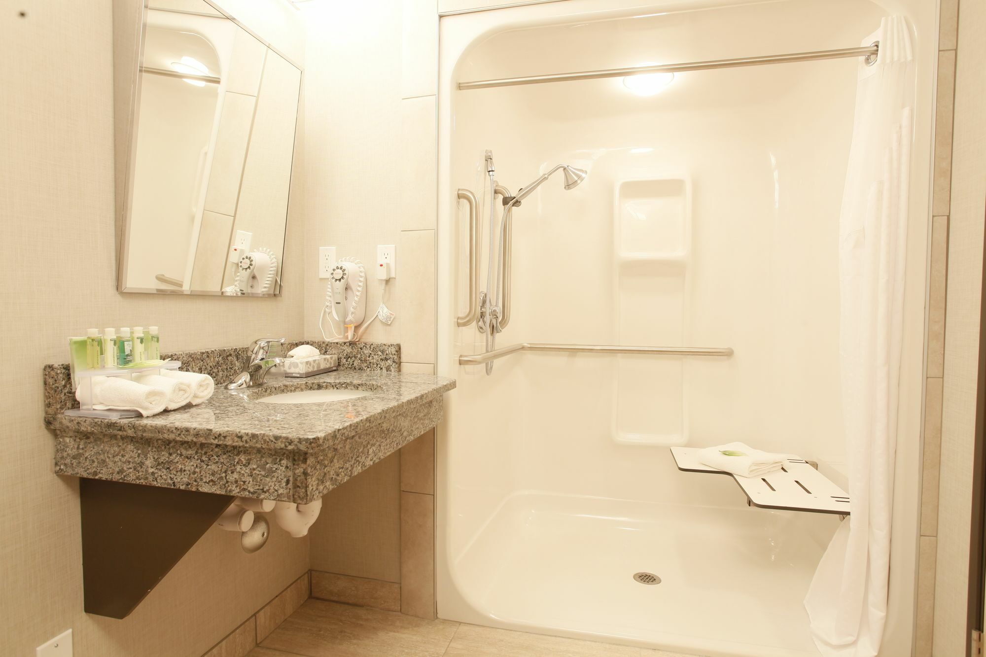 Holiday Inn Express Fort St John By Ihg Fort St. John Exteriör bild