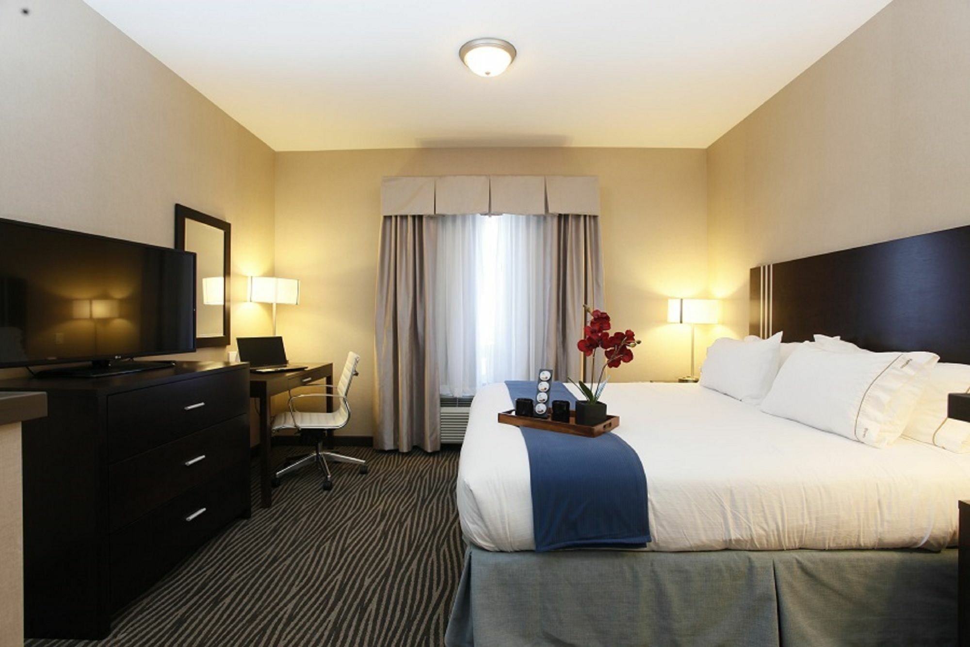 Holiday Inn Express Fort St John By Ihg Fort St. John Exteriör bild